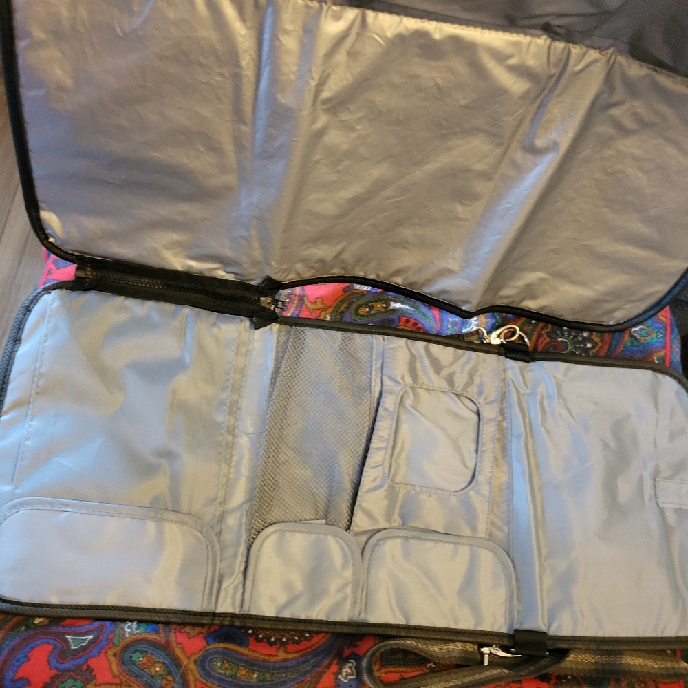 Monbebe portable changing station - Picture 3 of 6